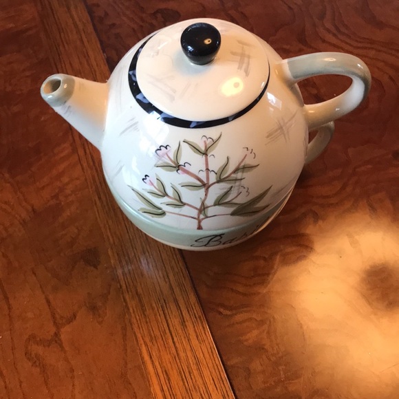 Collectible All-in-one Basil & Sage Teapot with 5" Cup - Picture 4 of 13